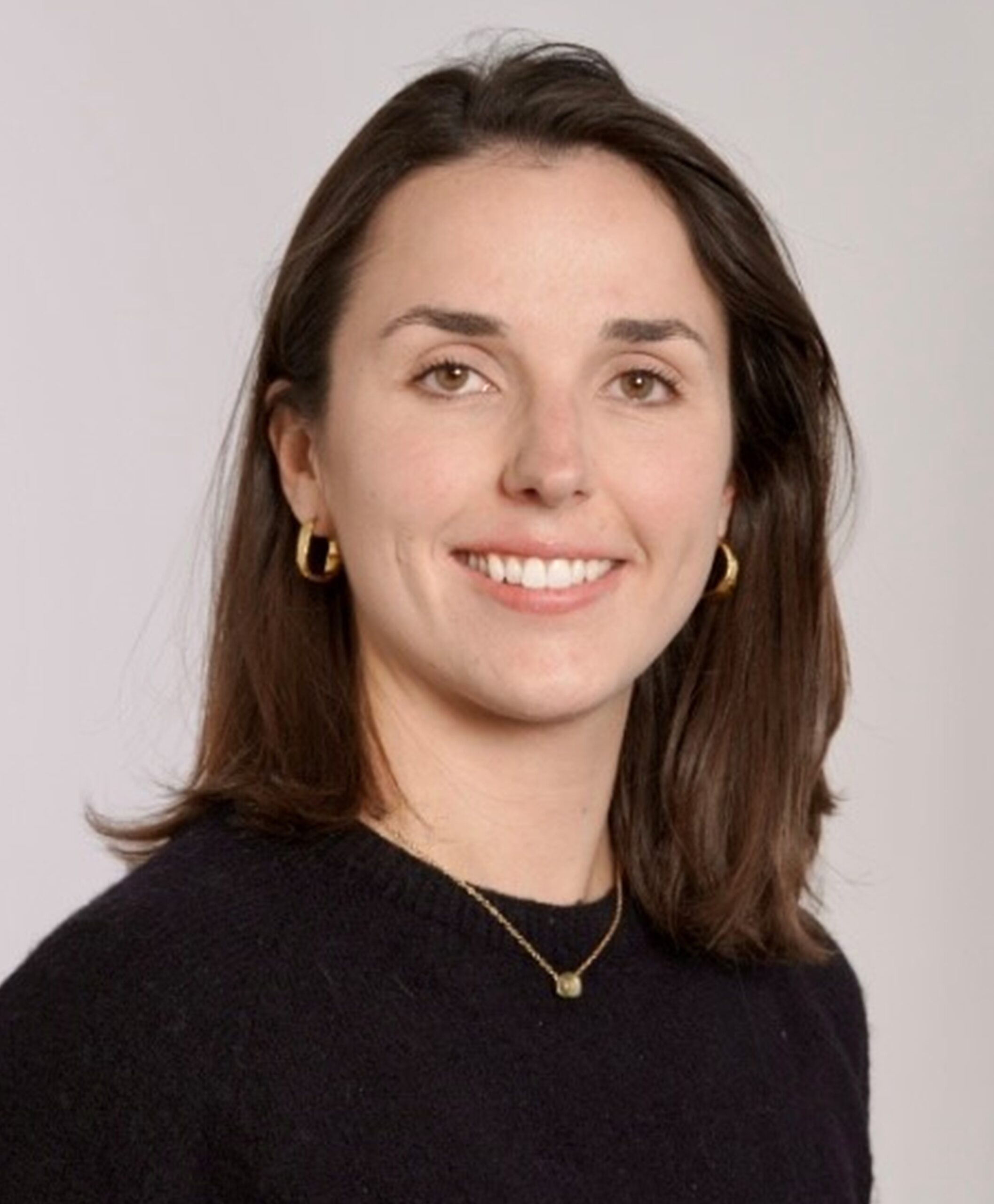 AEW promotes Louise Roger to head of Asset Management Logistics & Light ...