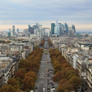 Oxford Economics: France’s debt burden to hold back CRE recovery